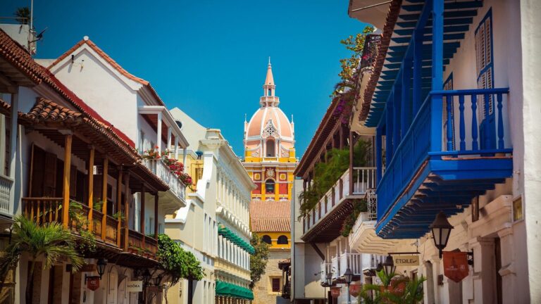 Circuito Medellín y Cartagena 8 días, 7 noches — Antioquia