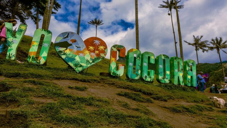 Plan Vuélese cuando quiera Parques temáticos 4 Días 3 Noches