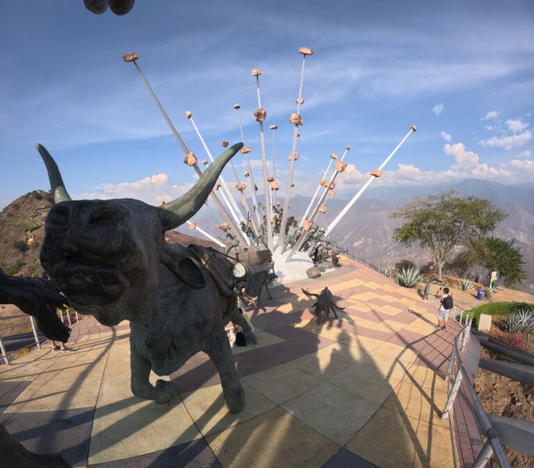 Monumento a la Santandereanidad en el Parque Nacional del Chicamocha