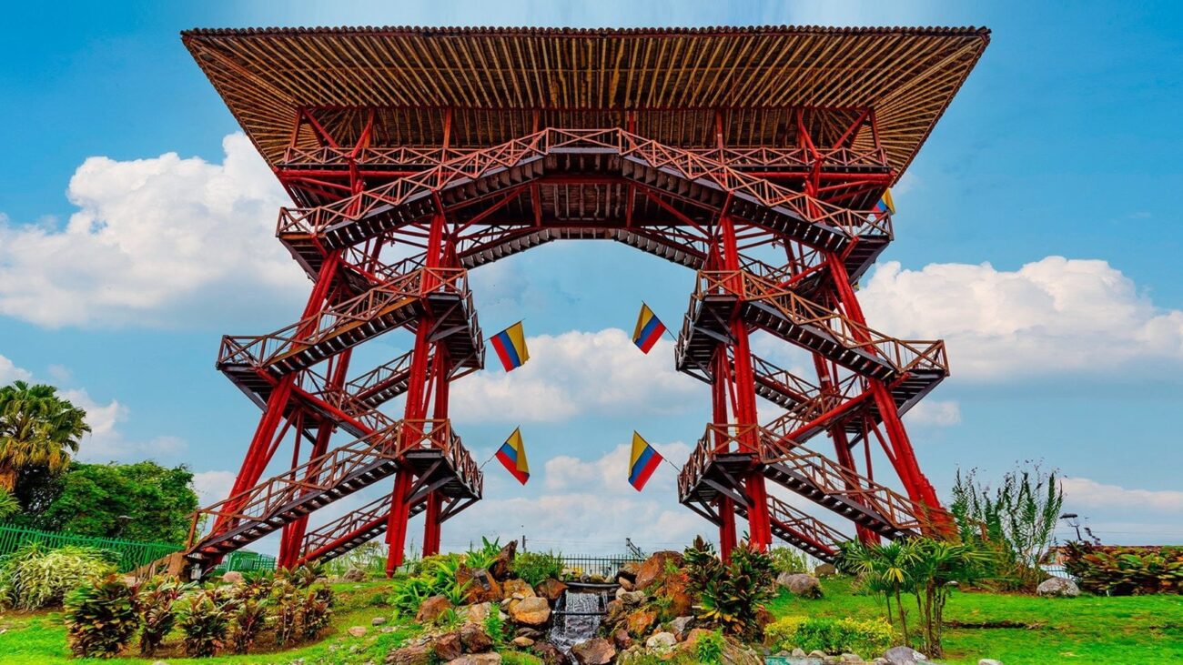 Torre mirador del Parque del Café en el Quindío